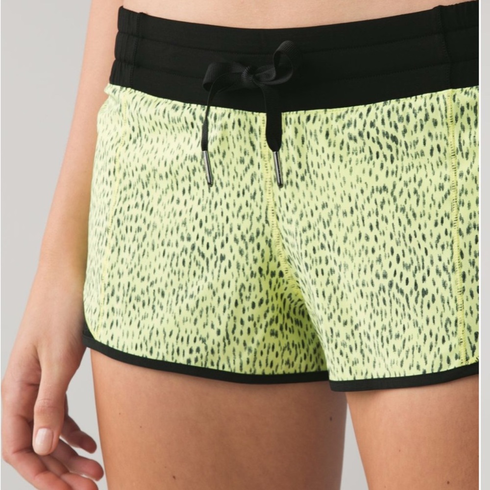 Lululemon Athletica Hotty Hot Shorts Size 6